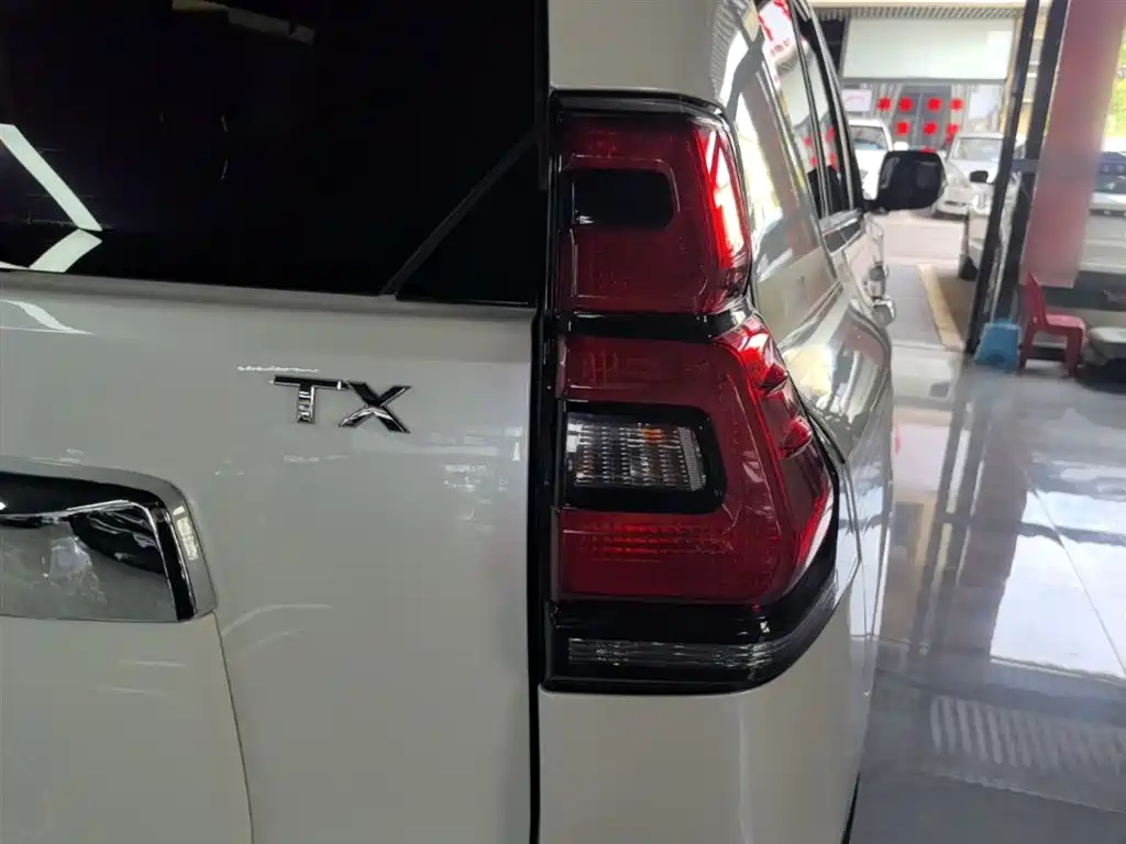 Toyota Prado 2018 3.5L Auto TX фото 8