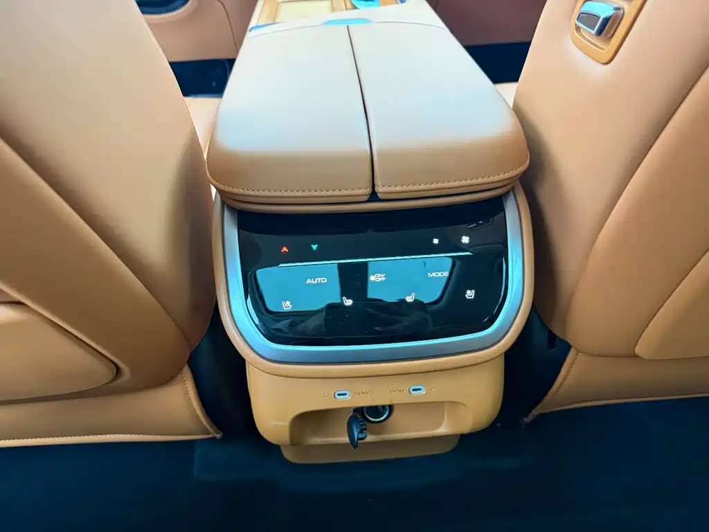 WEY Lanshan 2024 2025 AWD Max