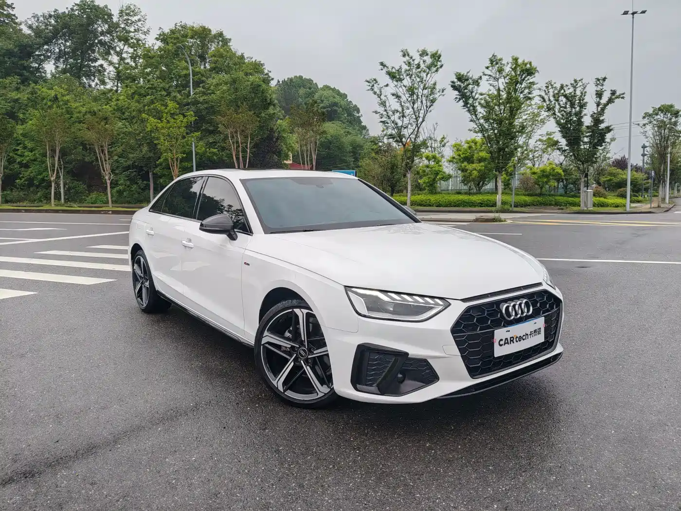 Audi A4L 2024 40 TFSI Luxury Dynamic