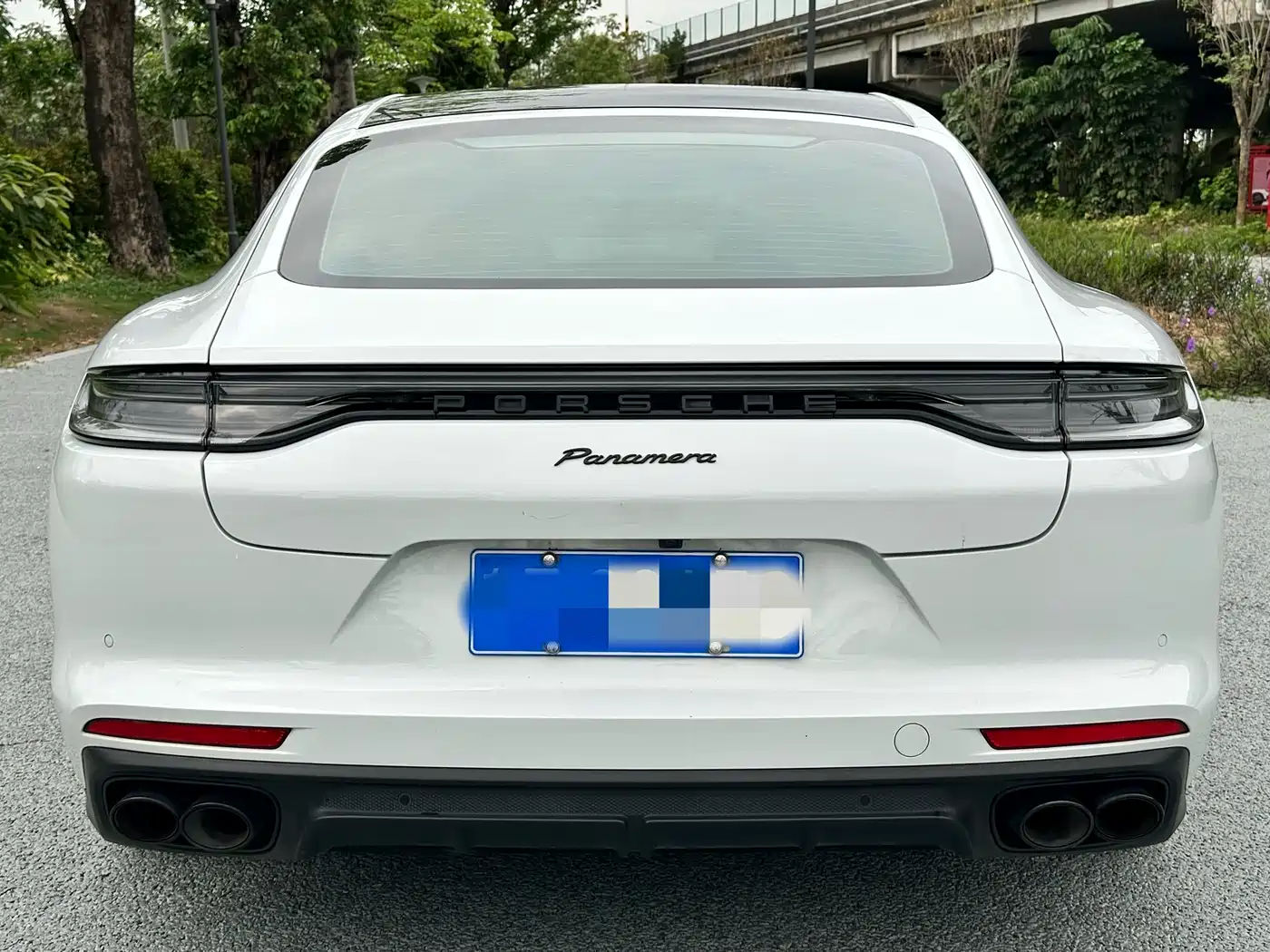 PORSCHE PANAMERA