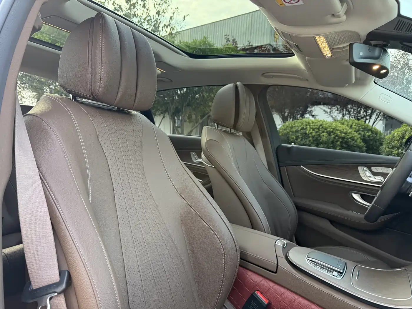 Mercedes-Benz E-Class 2022 Facelift III E 300 L Luxury фото 15