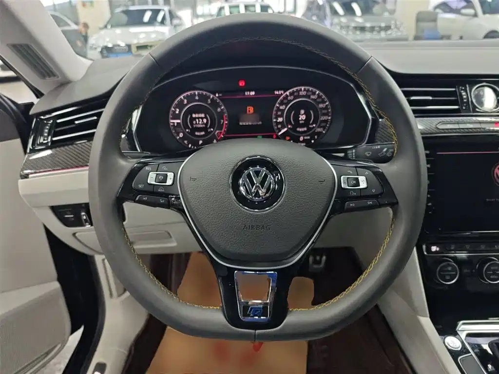 Volkswagen FAW-Volkswagen CC 2019 380TSI Radiance Edition China VI фото 7