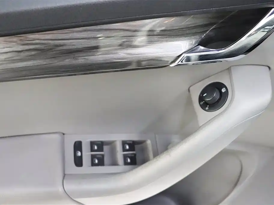 Škoda Octavia 2015 1.6L Automatic逸俊版 фото 10