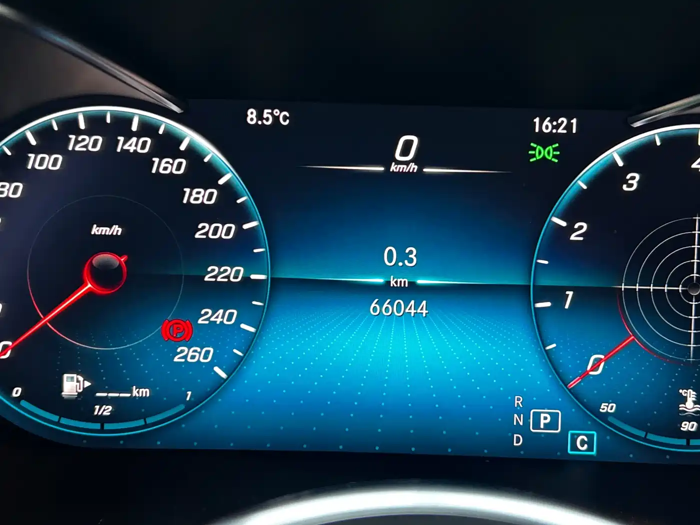 Mercedes-Benz GLC 2020 GLC 260 L 4MATIC Luxury фото 12