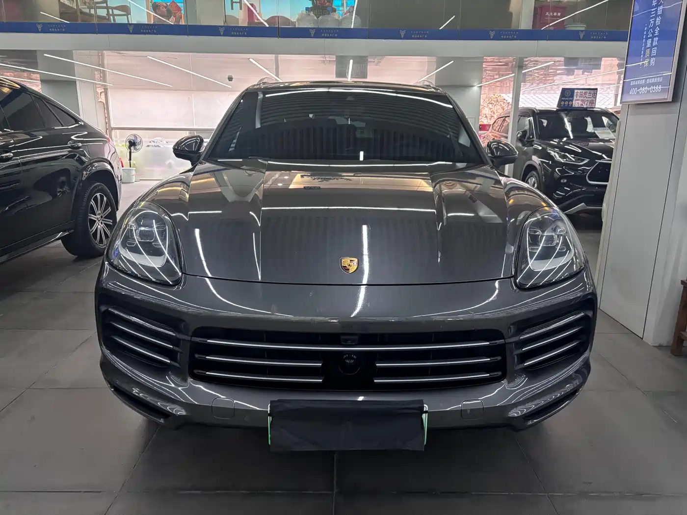 Porsche Cayenne New Energy 2022 Cayenne E-Hybrid 2.0T Platinum Edition фото 3
