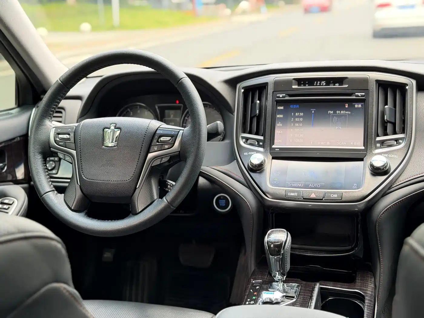 Toyota Crown 2015 2.0T Fashion фото 10
