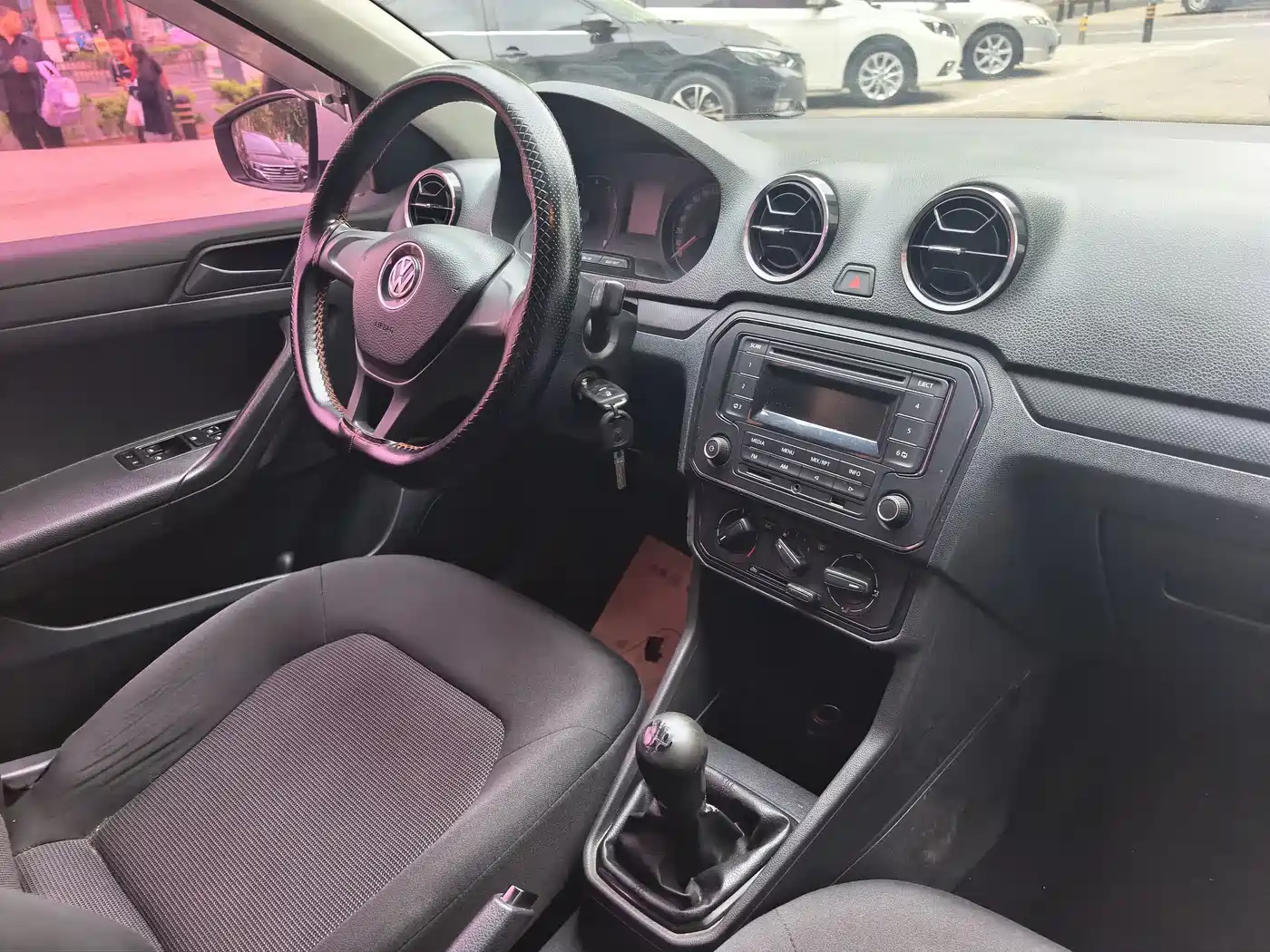 Volkswagen Jetta 2017 1.4L Manual Fashion фото 14