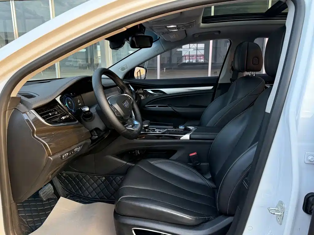 Geely Borui PHEV 2018 2018 1.5T PHEV Glory Edition