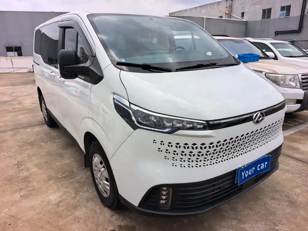 SAIC Maxus Xintu V70 2024 2023 Model 2.0T Elite Manual Short Wheelbase Low Roof 5/6 Seats (125Ps)