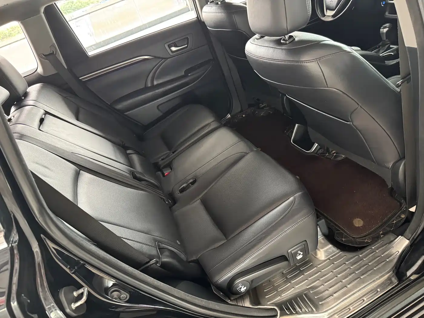Toyota Highlander 2015 2.0T AWD Ultimate Edition 7-seater фото 12