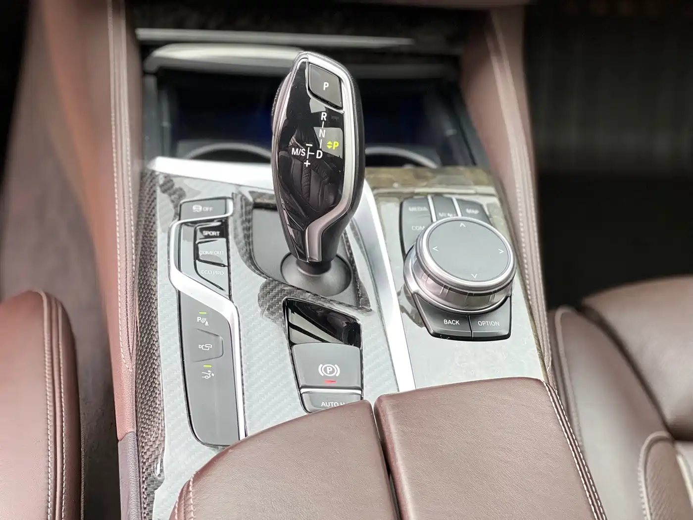 BMW 6 Series GT 2019 630i M Sport Grand Tourer Edition фото 14