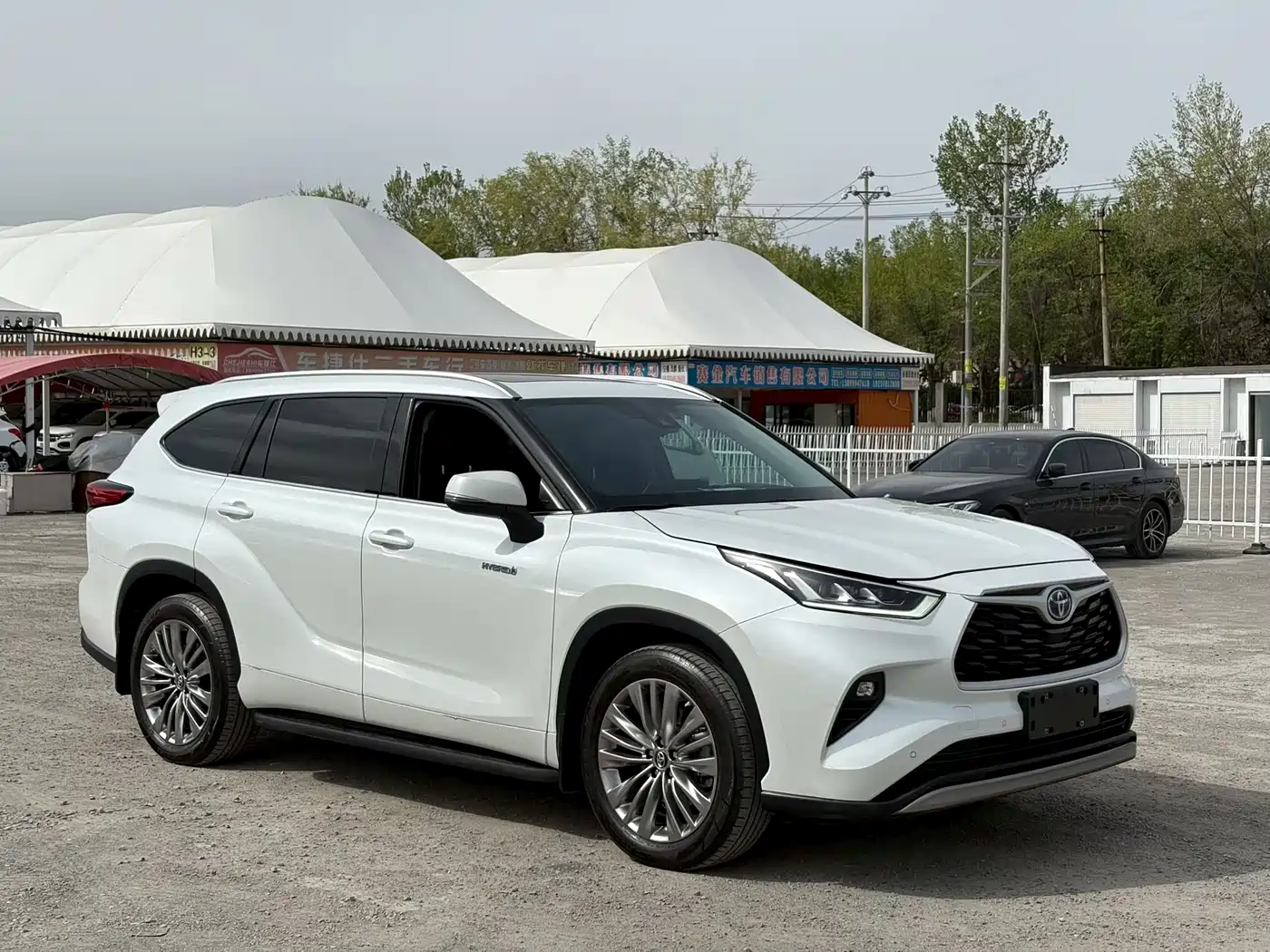 Toyota Highlander 2023 2.5L Smart Hybrid Dual Engine AWD Premium 7-Seater