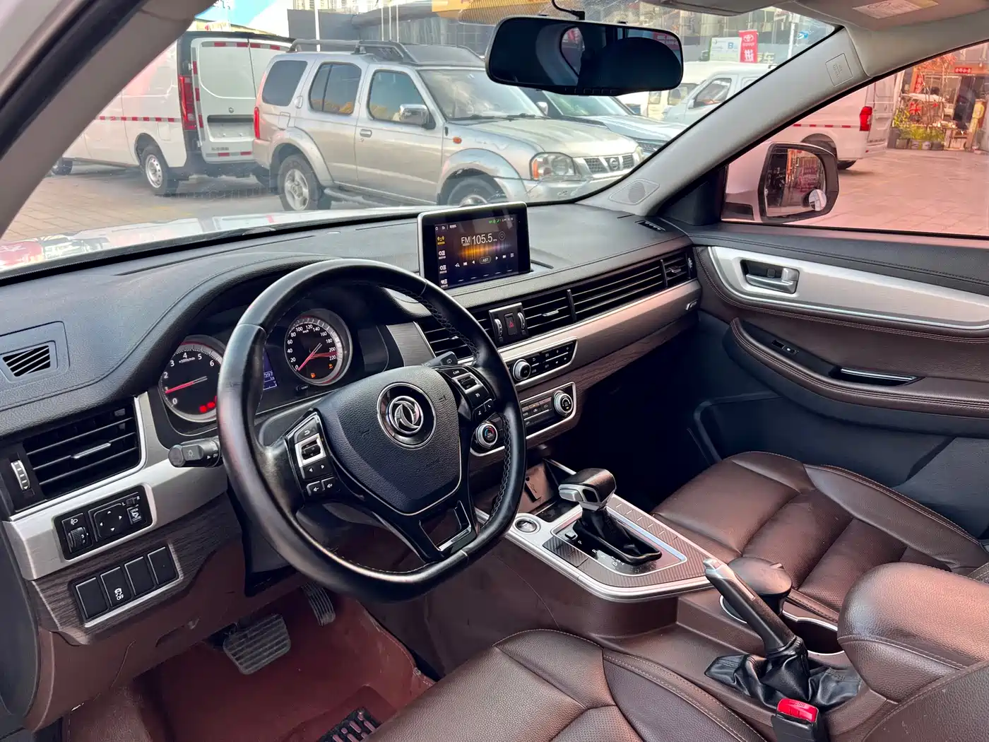 Dongfeng Fengxing Jingyi X5 2017 2017 Model 1.6L CVT Exclusive