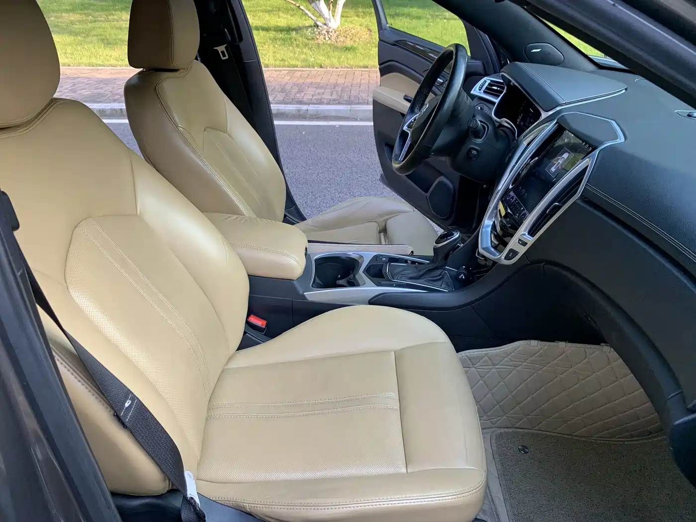 Cadillac SRX 2015 3.0L Elite фото 18