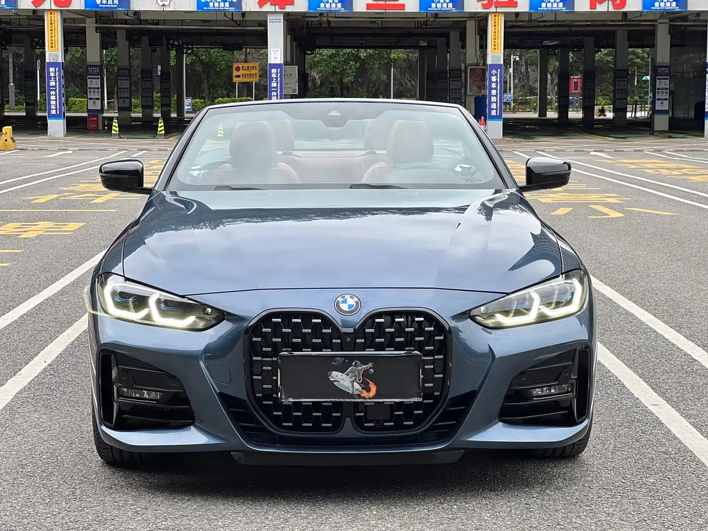 BMW 4 Series 2023 430i Convertible M Sport Shadowline Package фото 4