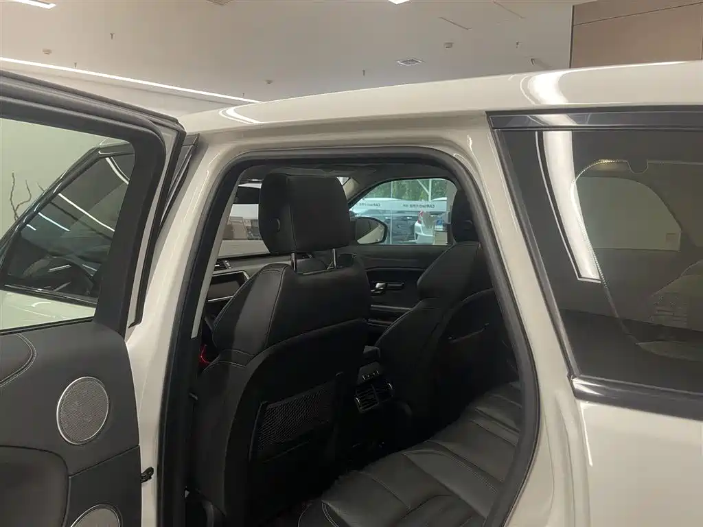 Land Rover Range Rover Evoque 2018 240PS HSE DYNAMIC Drive Edition фото 18