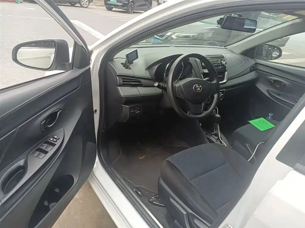 Toyota YARiS L Zhi Xiang 2017 1.5E CVT Charming Edition фото 16
