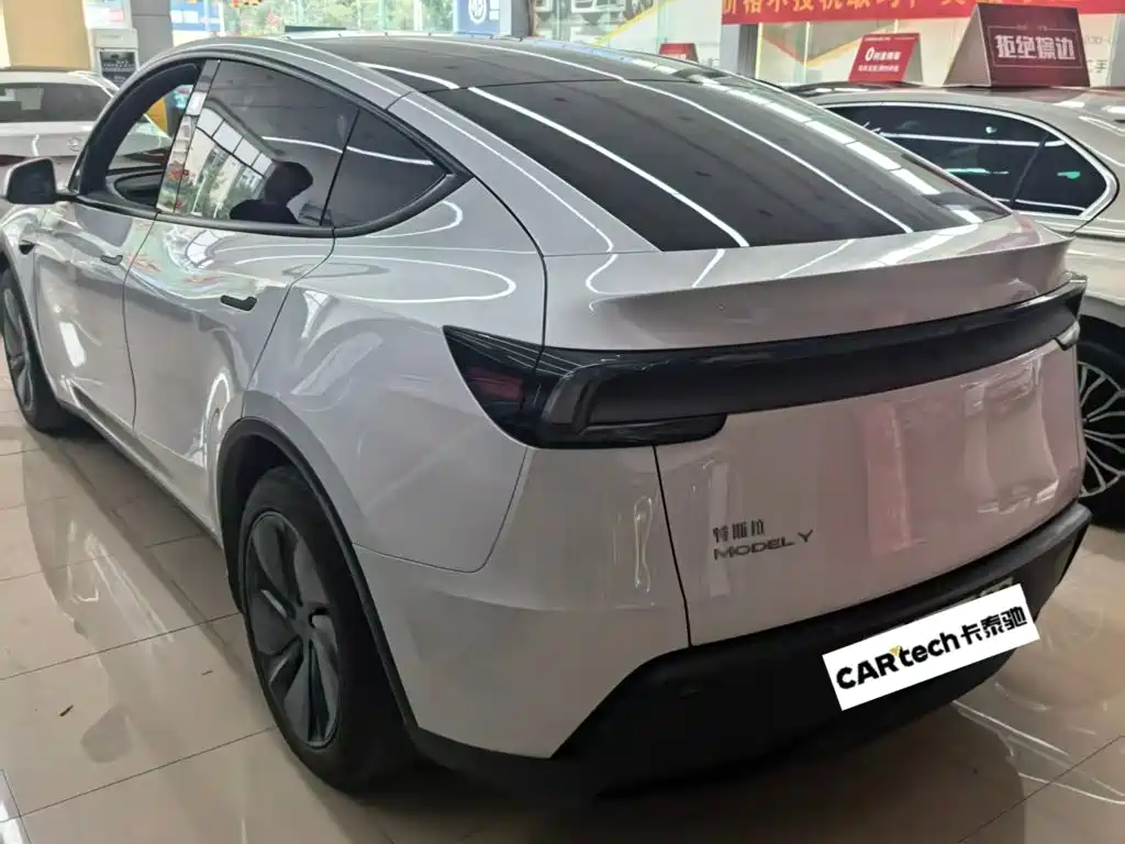 Tesla Model Y 2026 2026 Rear-Wheel Drive