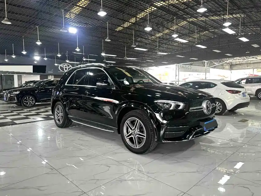 Mercedes-Benz GLE 2021 GLE 450 4MATIC Dynamic фото 3