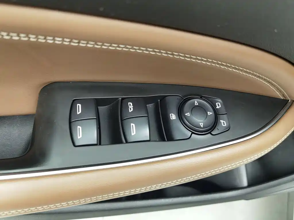 Фото 9 - Buick Regal