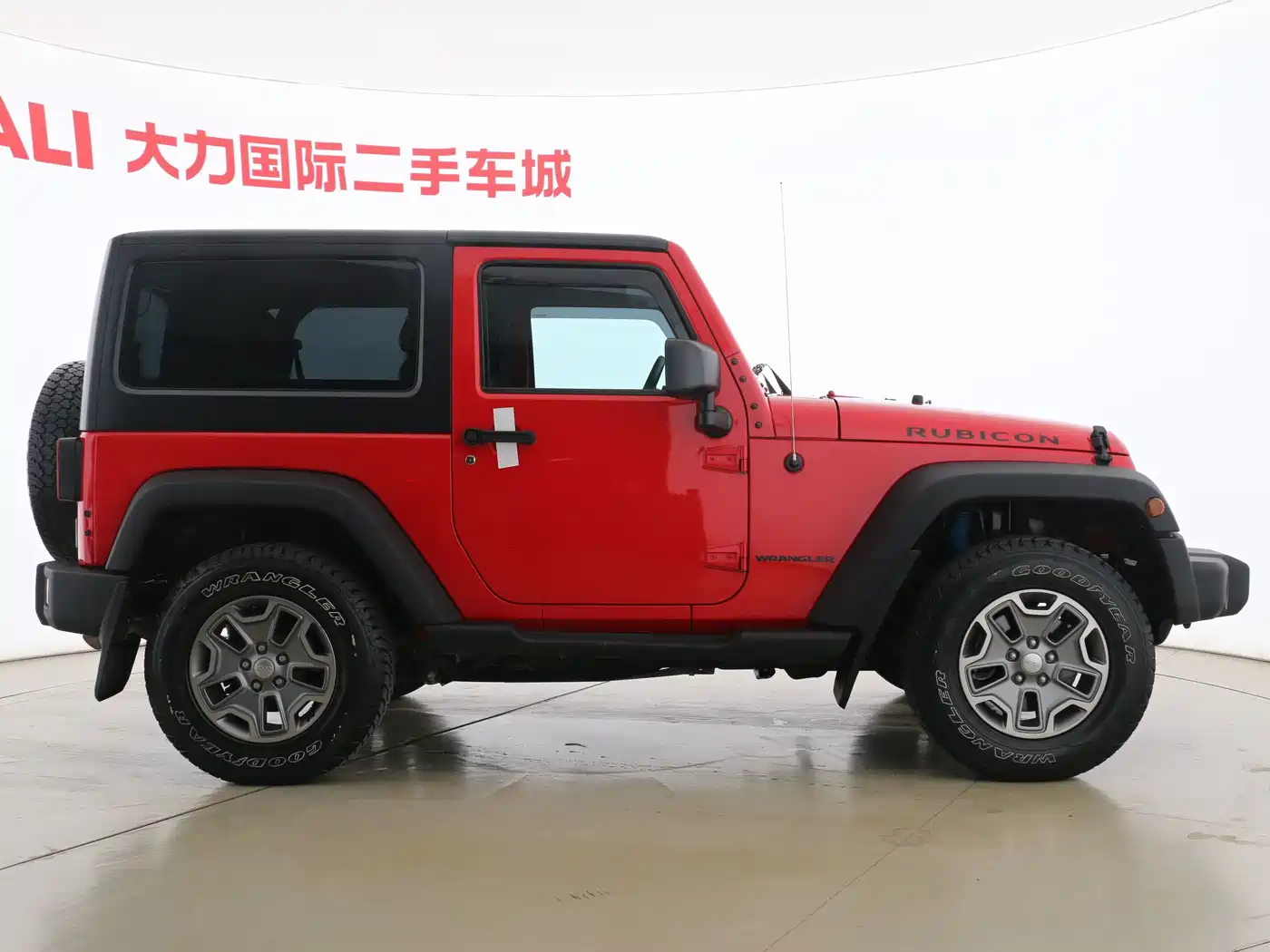 Фото 15 - Jeep Wrangler