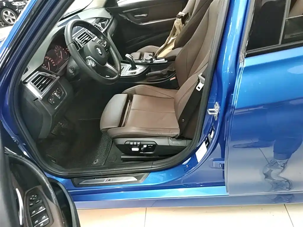 BMW 3 Series 2018 320Li Leading M Sport Package фото 15