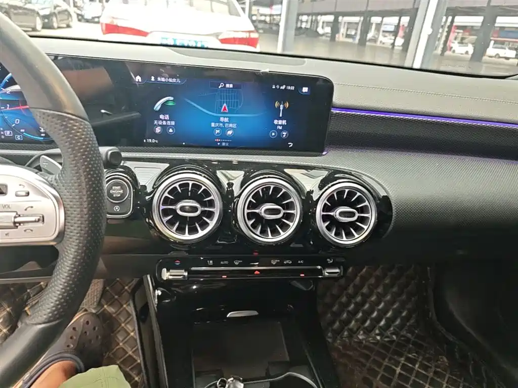 MERCEDES-BENZ CLASS A