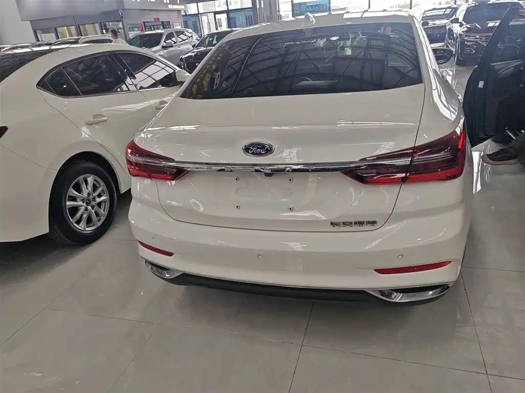 Ford Escort 2021 2021 1.5L Automatic Diamond Edition