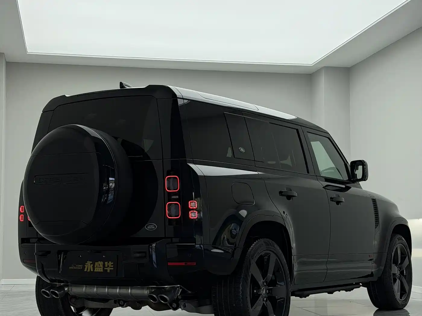 صورة 4 - Land Rover Defender