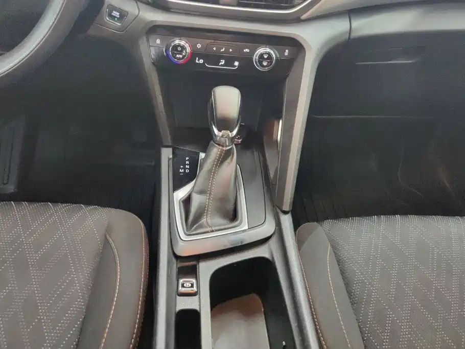 Chevrolet Volando 2023 2020 Mild Hybrid 530T Automatic Sport Edition (5+2 seater)