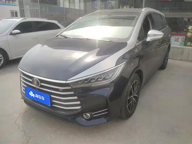 BYD SONG MAX