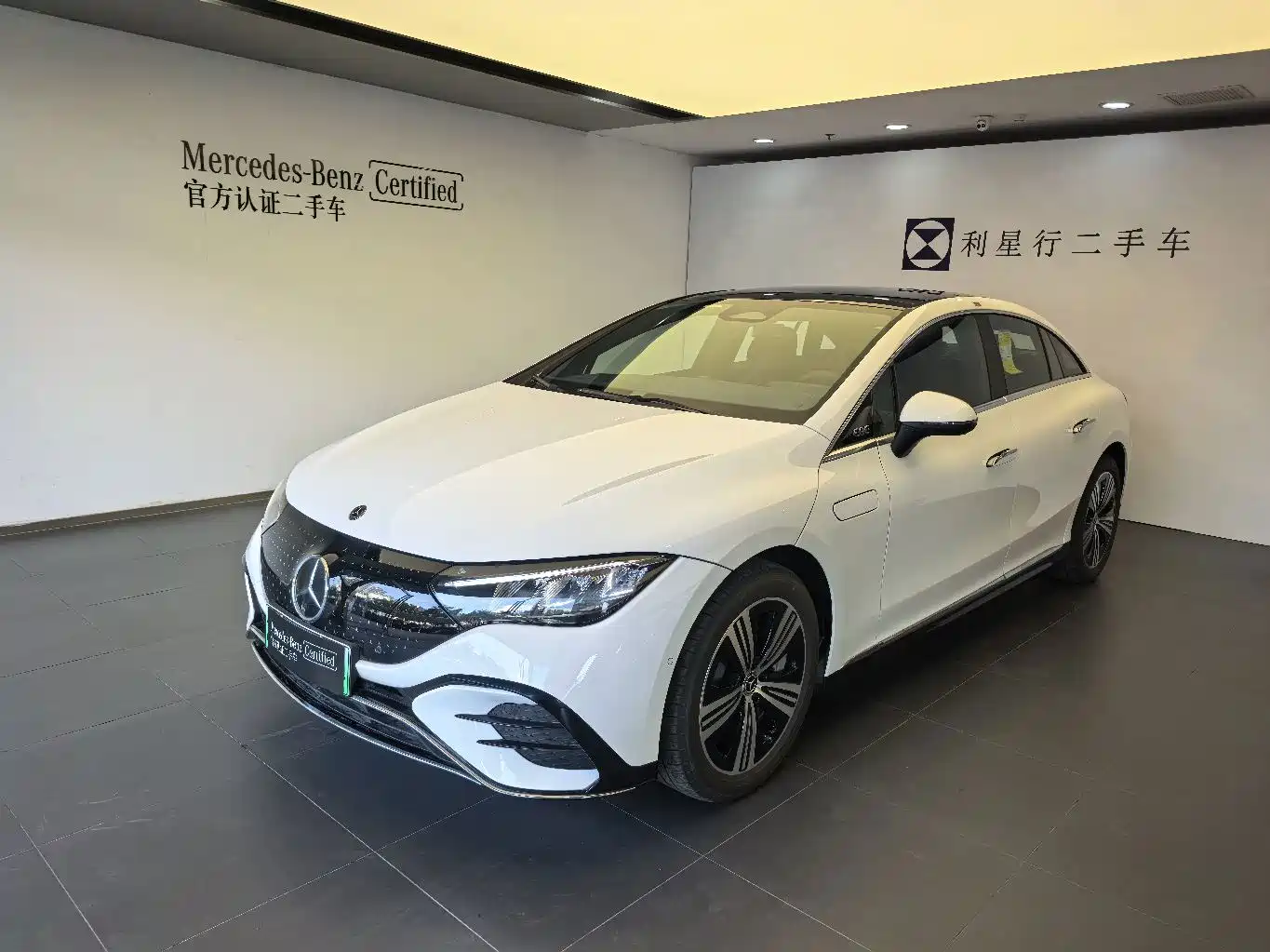 Mercedes-Benz EQE 2025