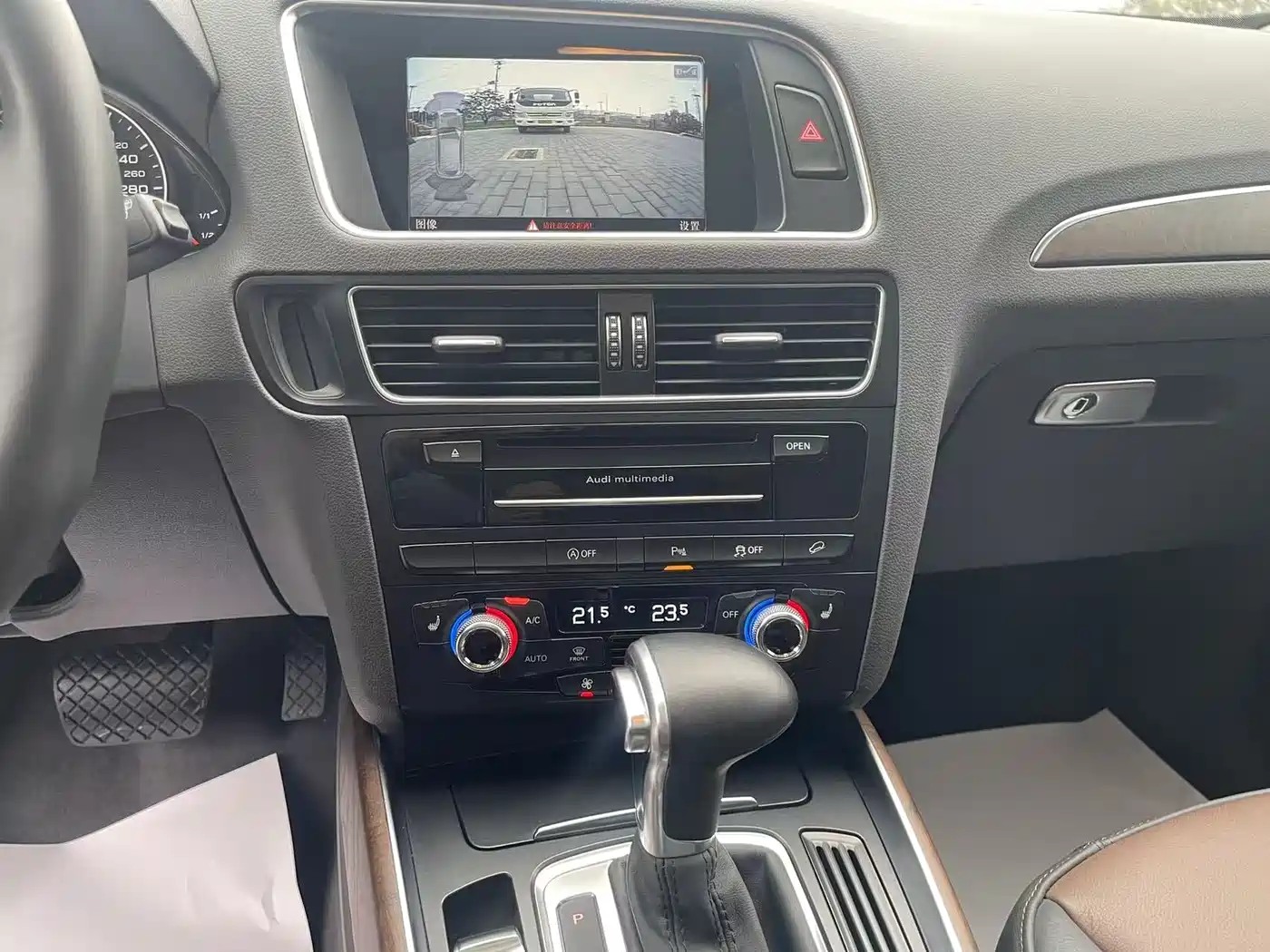 Audi Q5 2016 40 TFSI Comfort Model фото 23