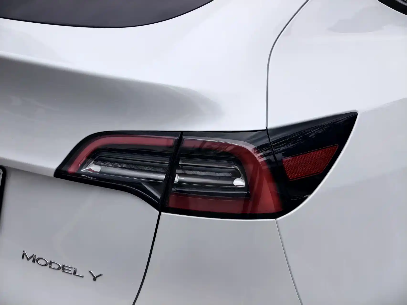 Фото 14 - Tesla Model Y