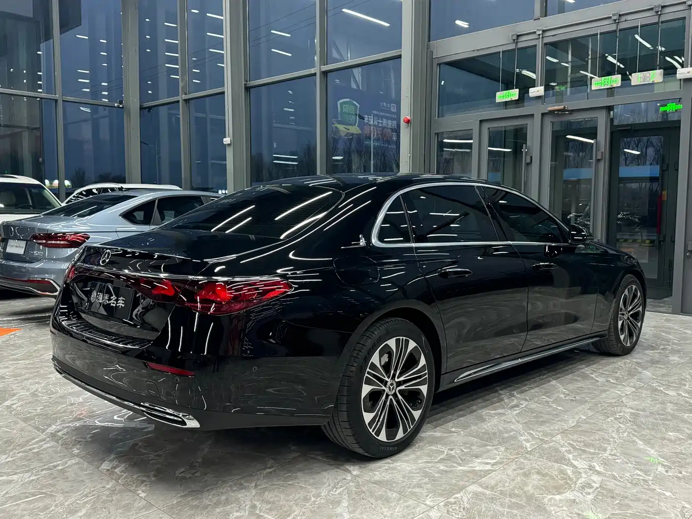 Mercedes-Benz E-Class 2025 E 300 L Luxury Sport фото 6