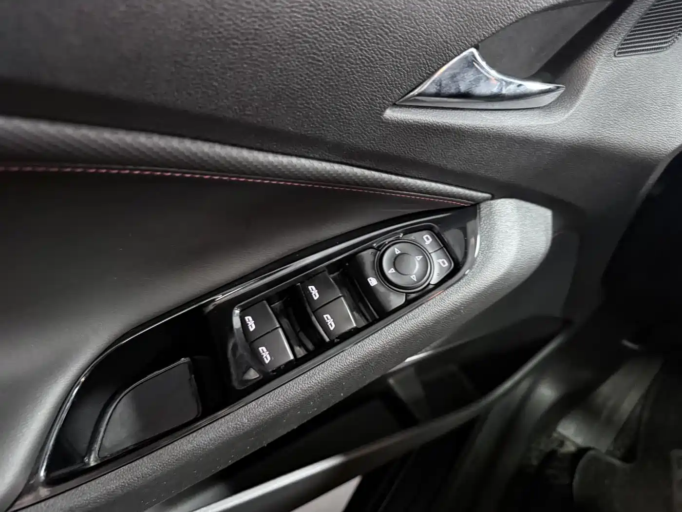 Chevrolet Volando 2019 Redline 530T Automatic Premium Enjoyment Edition (5+2 seater) China VI фото 4