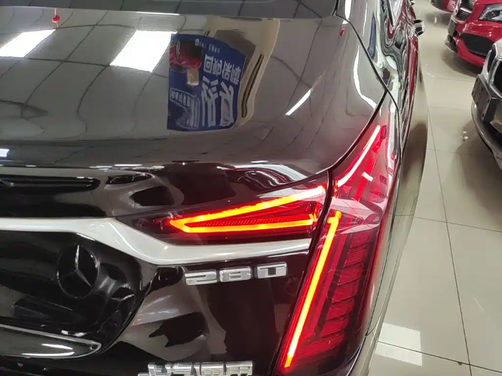 Фото 8 - Cadillac CT6