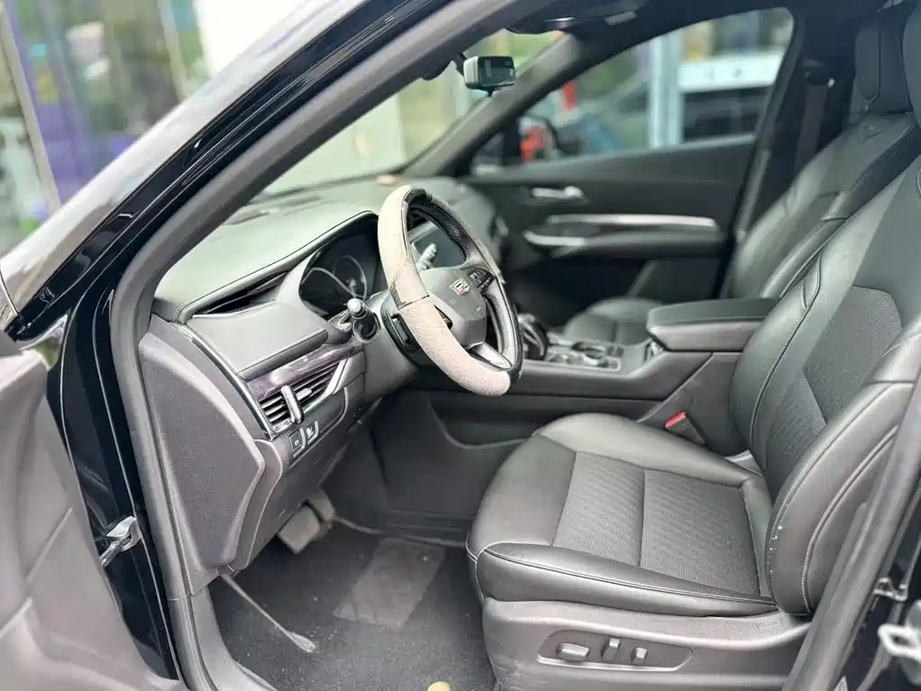Cadillac XT4 2019 2018 Model 28T 2WD Technology