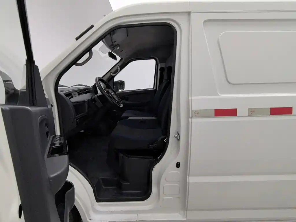 Dongfeng Yufeng EM27 2025 2024 EM27L EVE Power 41.86kWh