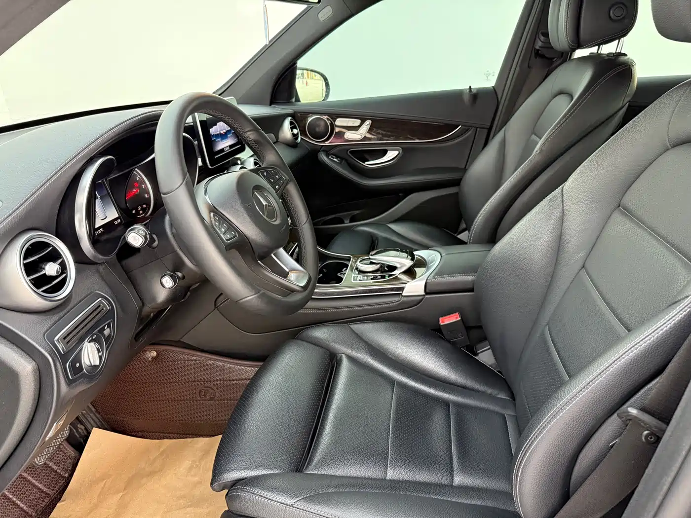 Mercedes-Benz GLC 2018 GLC 260 4MATIC Dynamic фото 5