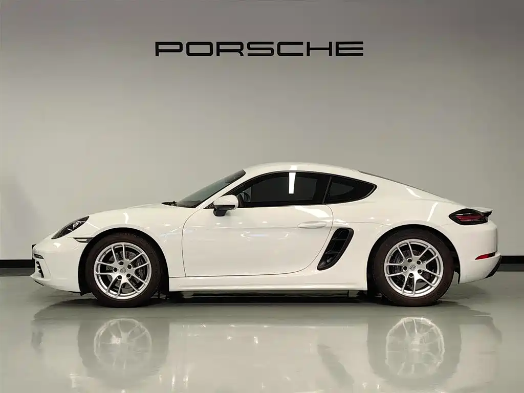 Porsche 718 2023 Cayman Style Edition 2.0T фото 7