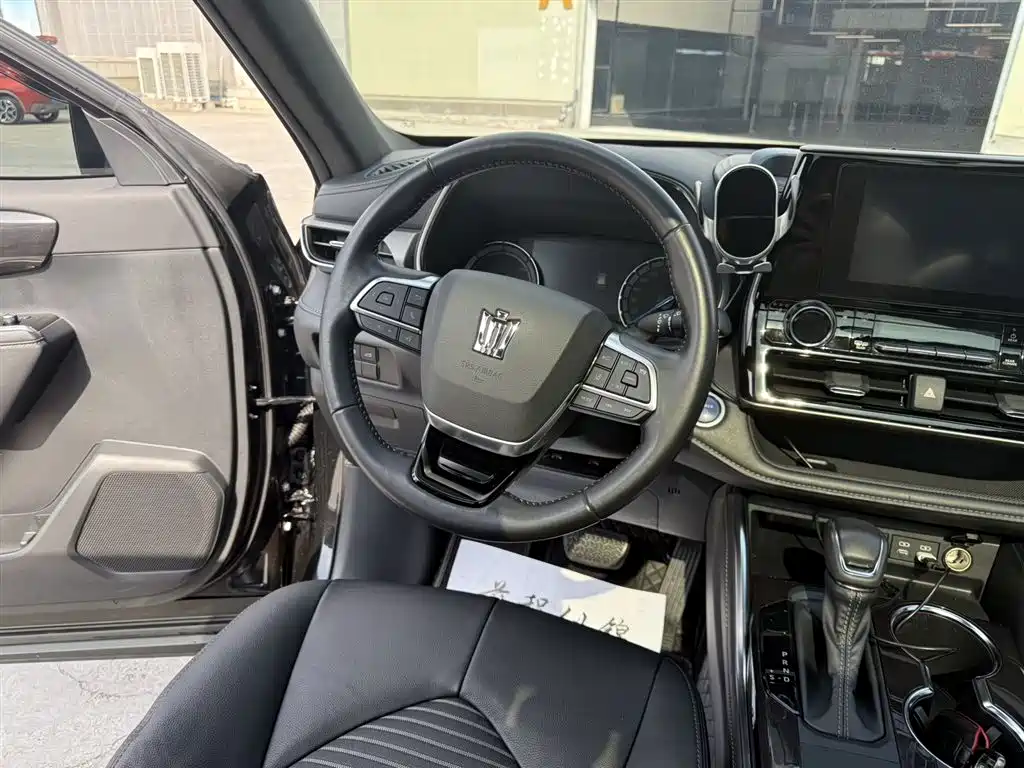 Toyota Crown Kluger 2021 2.5L HEV 4WD Luxury фото 15
