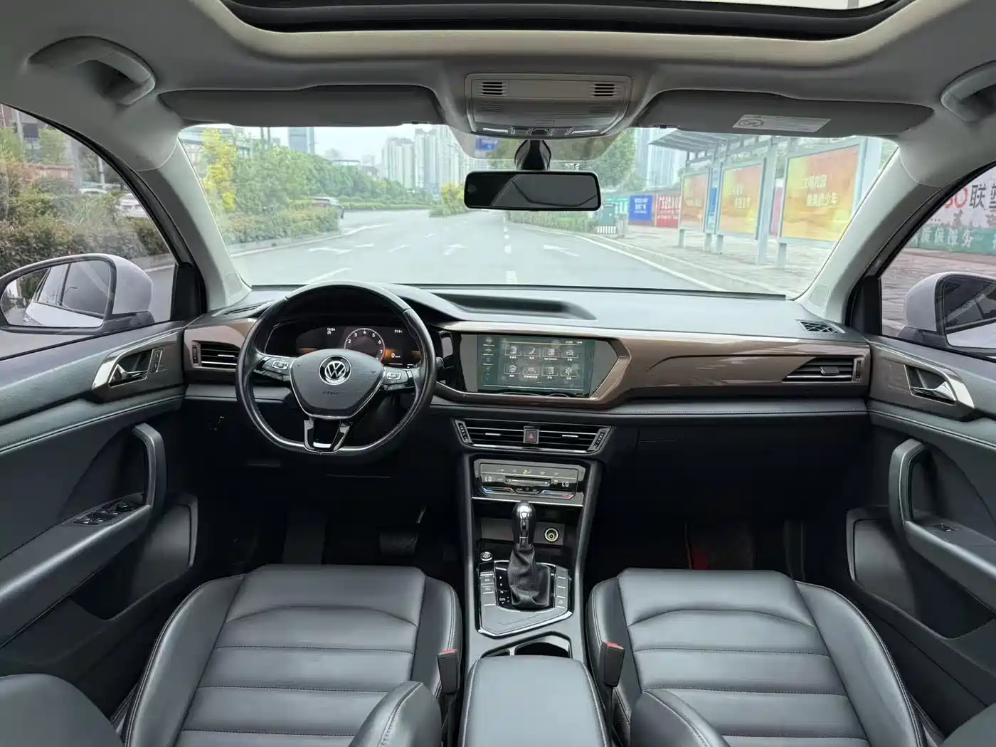 Volkswagen Tharu 2022 280TSI 2WD Comfort фото 5