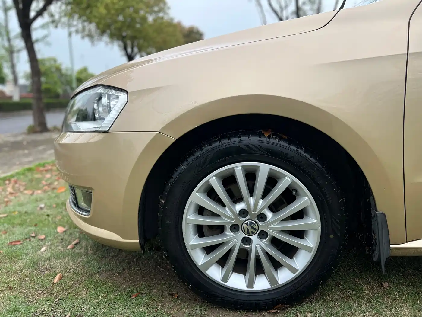 Volkswagen Lavida 2013 Model 1.4TSI DSG Luxury фото 15