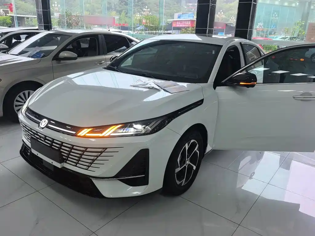 Changan Eado 2026 2025 Model Year Facelift 1.5T 500Bar Basic Edition