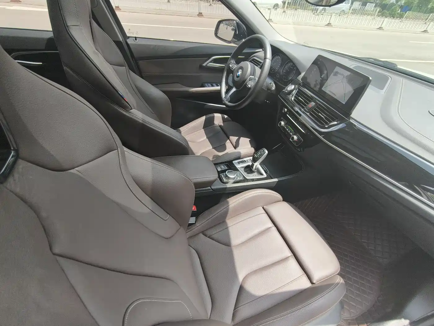 BMW 1 Series 2022 125i M Sport Shadow Edition фото 15