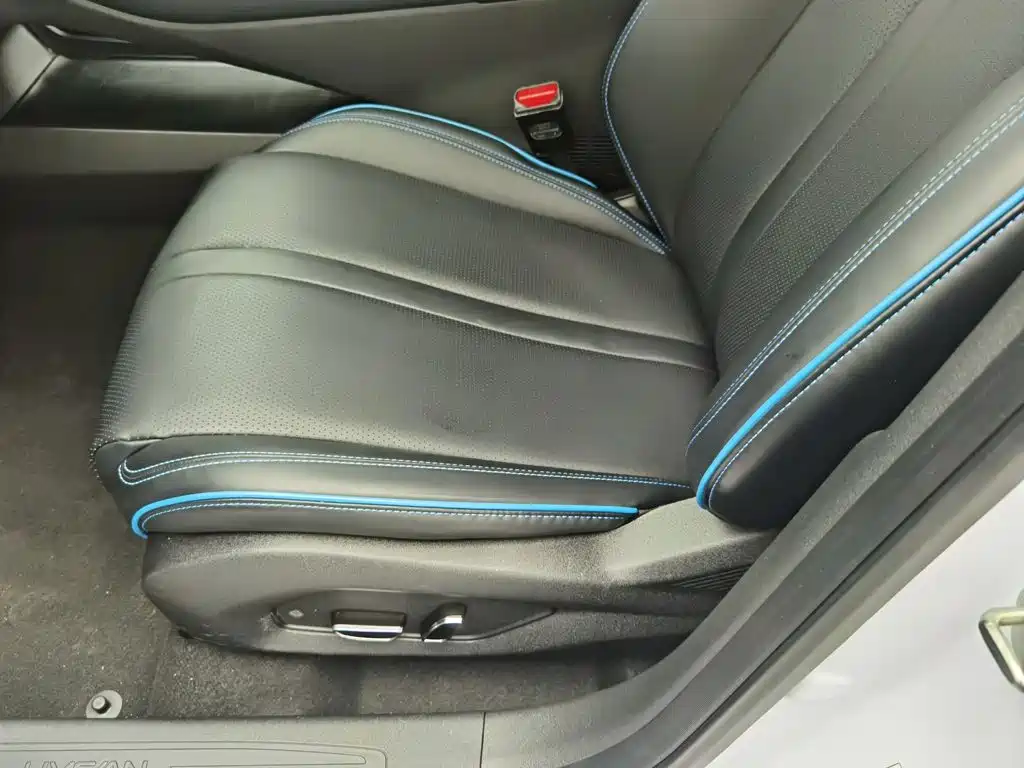 Hycan Auto Hycan A06 2025 2022 550A