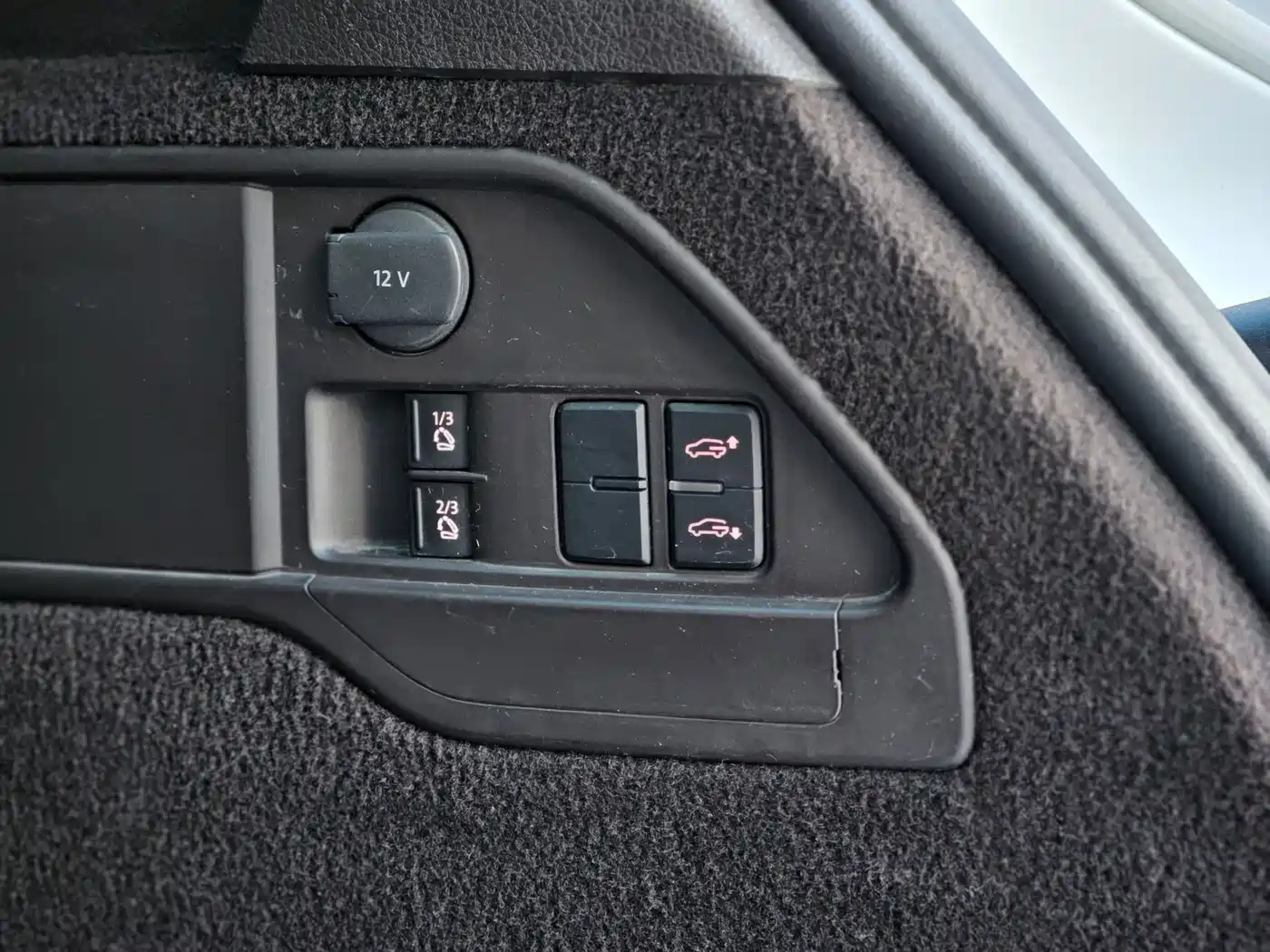 Volkswagen Touareg 2011 3.0TSI Premium фото 21