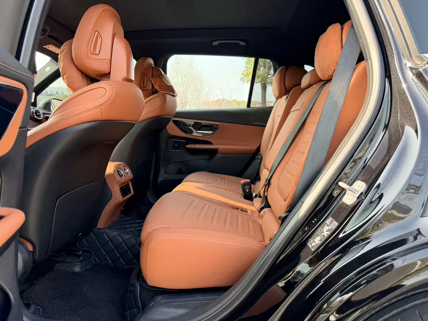 Mercedes-Benz GLC 2024 Facelift GLC 300 L 4MATIC Sport 7-seater фото 10