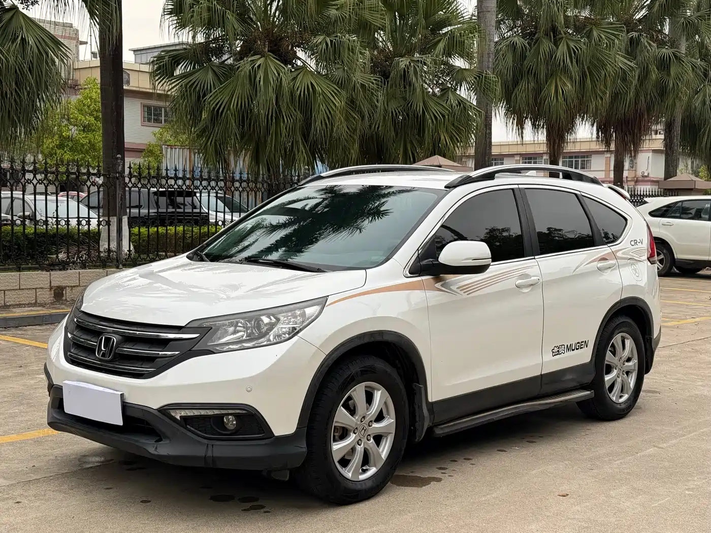 Фото 1 - Honda CR-V